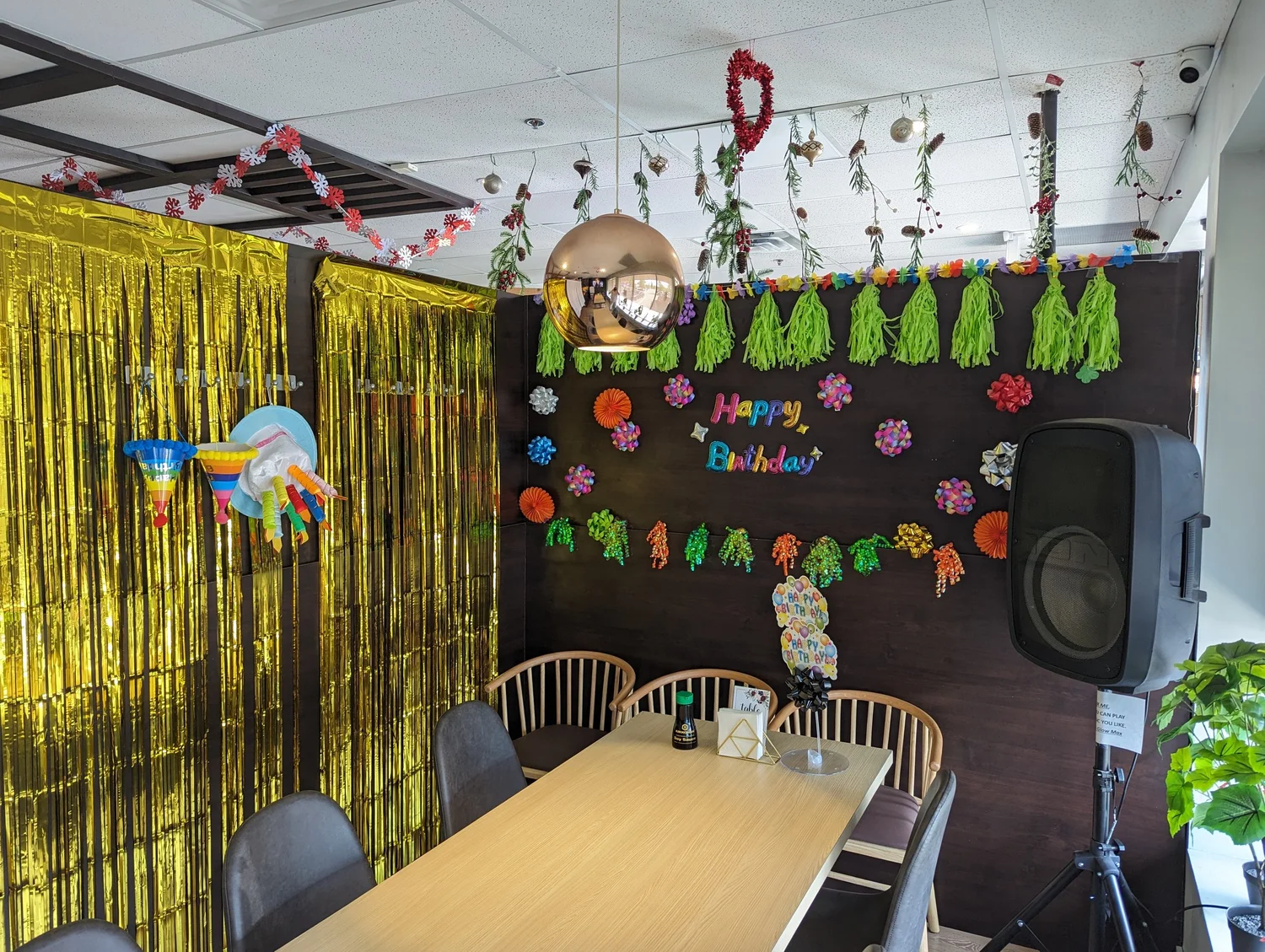 Private booth wide view